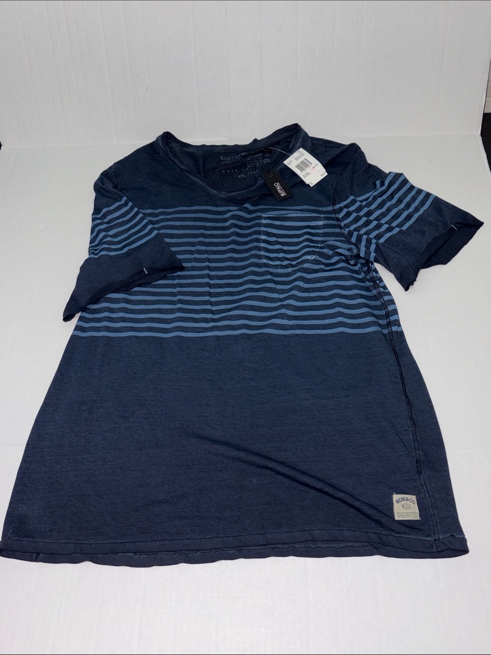 Buffalo David Bitton Men’s XXL Navy & Light Blue Striped V-Neck Short SleeveTee